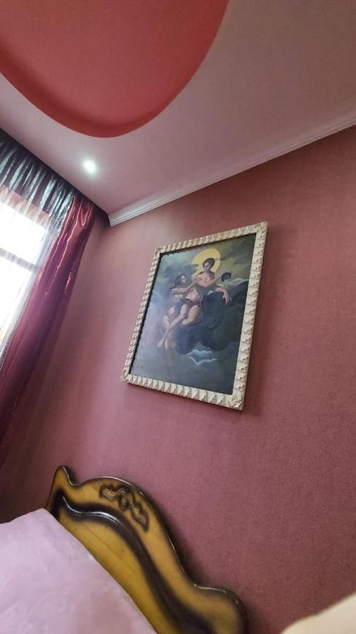 Boutique Hotel Pʼotʼi Dış mekan fotoğraf