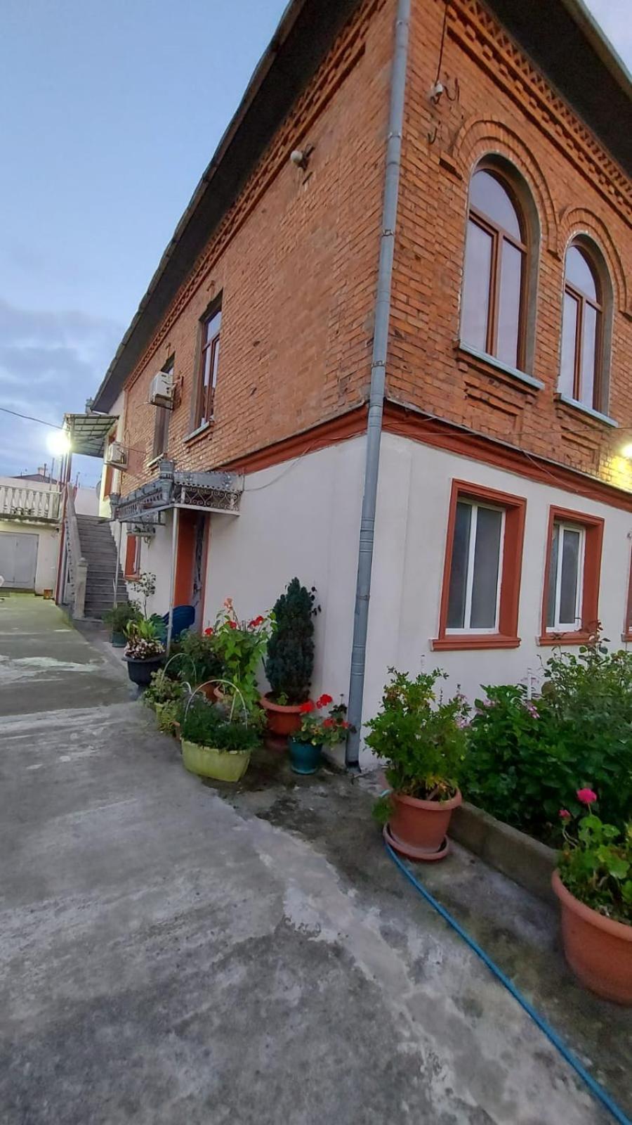 Boutique Hotel Pʼotʼi Dış mekan fotoğraf