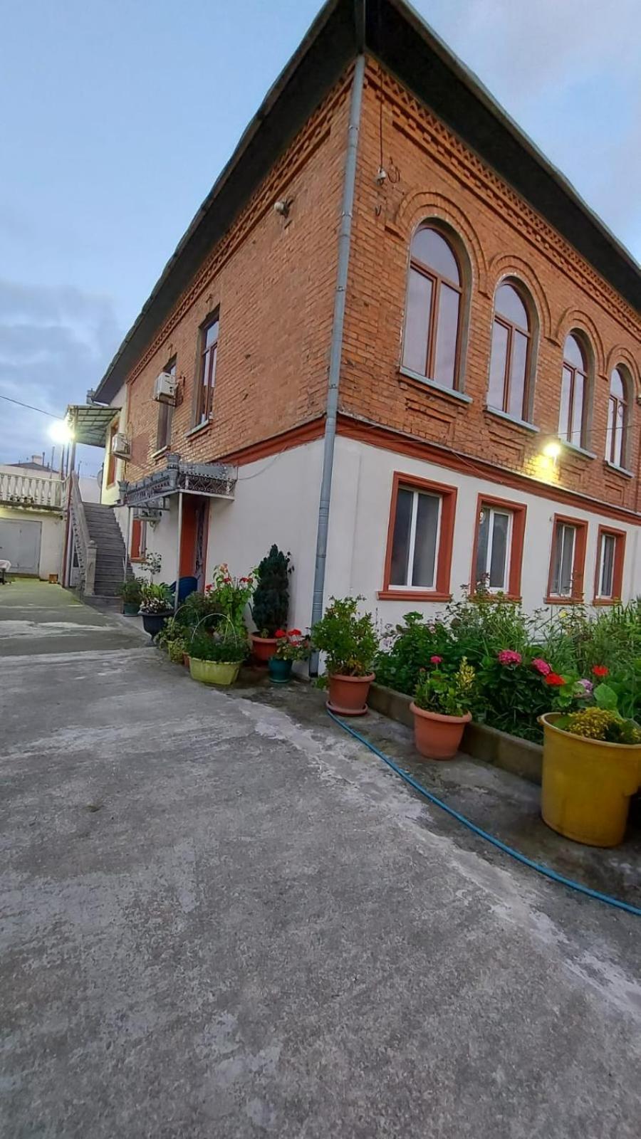Boutique Hotel Pʼotʼi Dış mekan fotoğraf