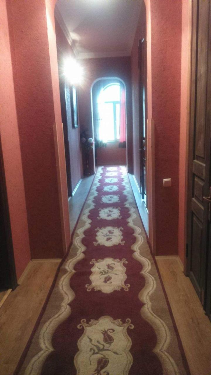 Boutique Hotel Pʼotʼi Dış mekan fotoğraf